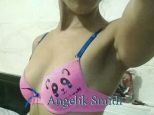 Angelik_Smith