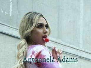 Antonnela_Adams
