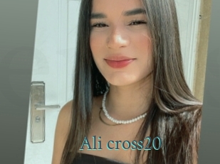 Ali_cross20