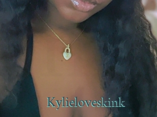 kylieloveskink En live show