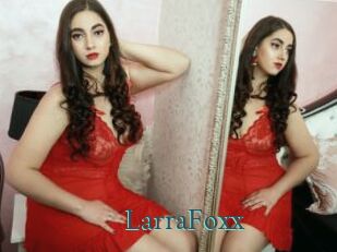 LarraFoxx