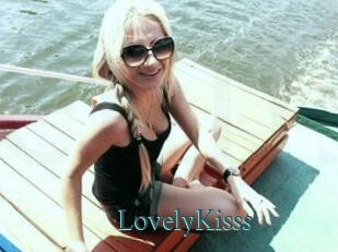 LovelyKisss En live show