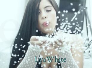LyaWhite