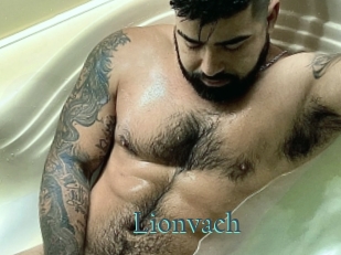 lionvach En live show