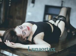 Lunaortisx