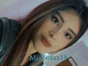 MiaFoxxx18