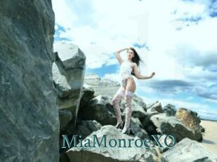 MiaMonroeXO