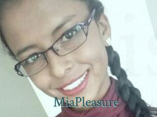 Mia_Pleasure