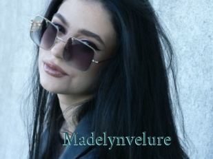 madelynvelure En live show