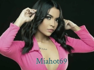 Miahot69