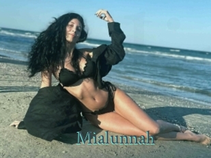 mialunnah En live show