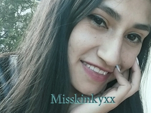 Misskinkyxx