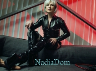 NadiaDom En live show