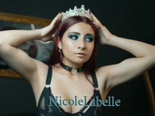 NicoleLabelle En live show