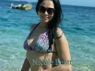 Nicole_Lustt En live show