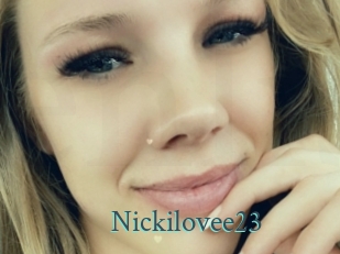 Nickilovee23
