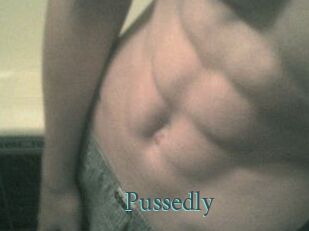Pussedly