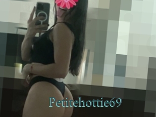 Petitehottie69