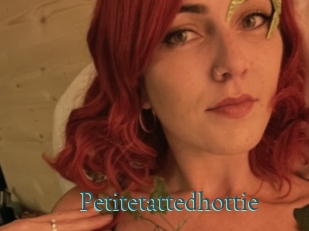 Petitetattedhottie