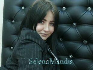 SelenaMandis